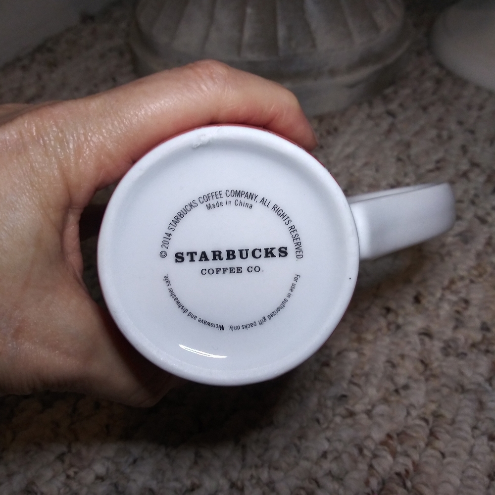 3/$18 Starbucks 2014 Red & White Valentine's Day Heart Mug - Picture 6 of 8